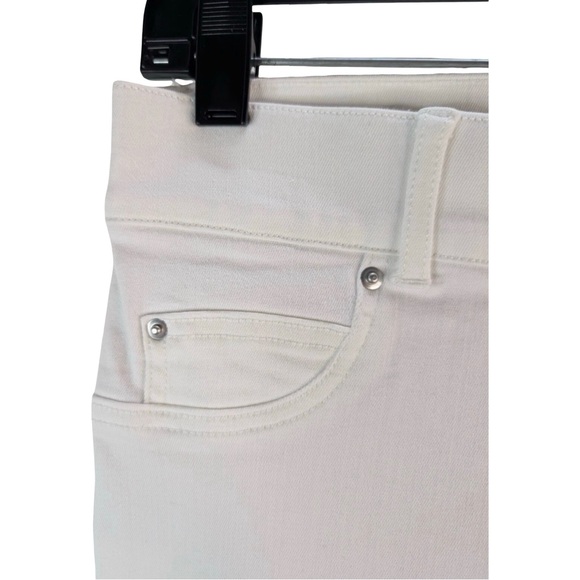 Spanx Large Petite White Pull On Jeans - Picture 4 of 9